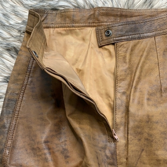 Vintage Genuine Leather Skirt by Winlit 👌 - Picture 4 of 5
